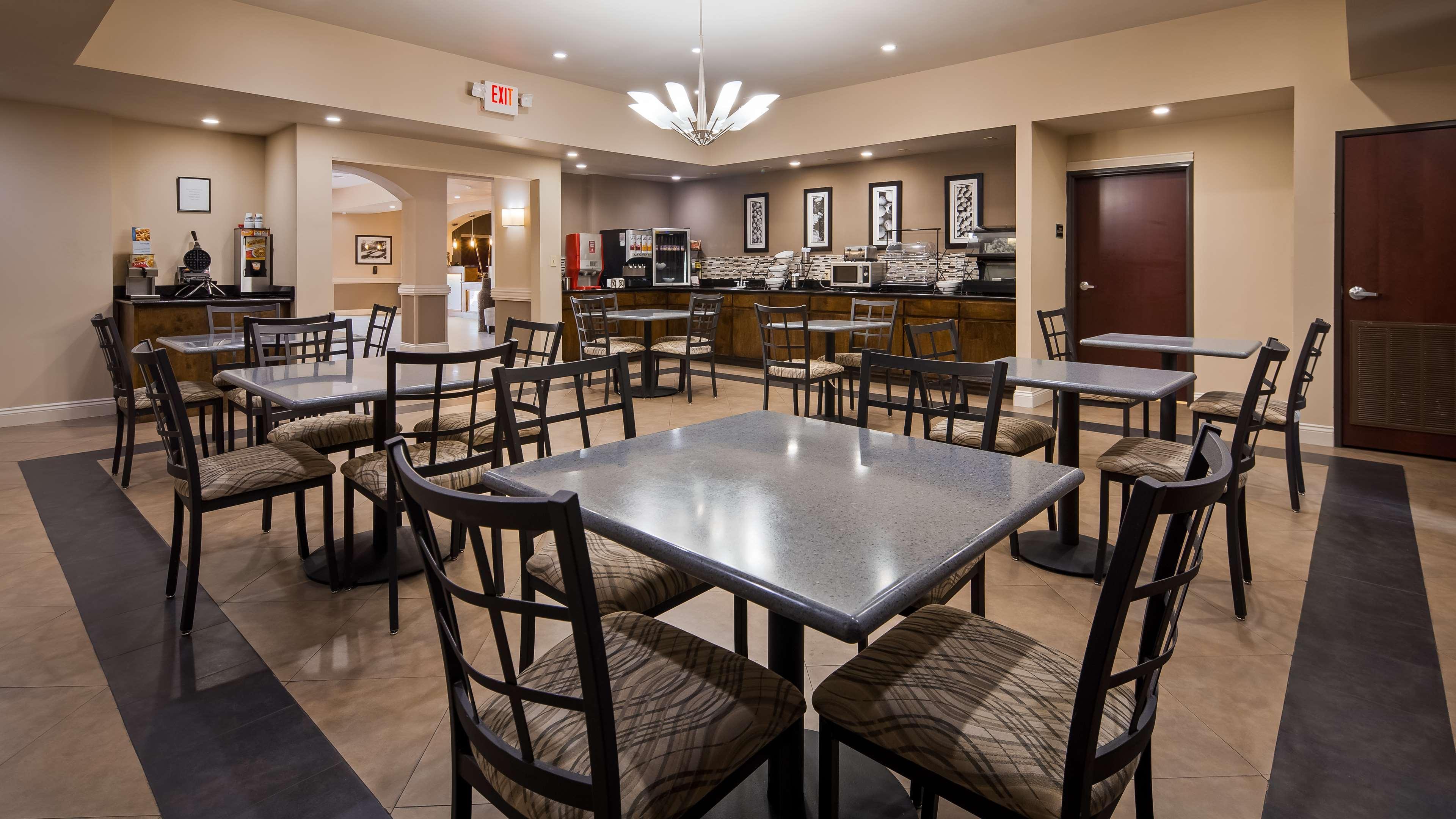 Best Western Abbeville Inn And Suites Exterior photo
